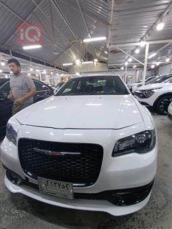 کرایسلەر 300